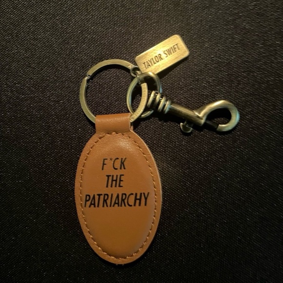Taylor Swift Keychain F*ck the Patriarchy Red All Too Well Ten Minute Version - Picture 1 of 3